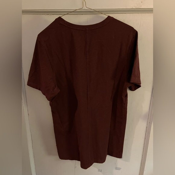 Men’s On Shirt - Picture 2 of 3